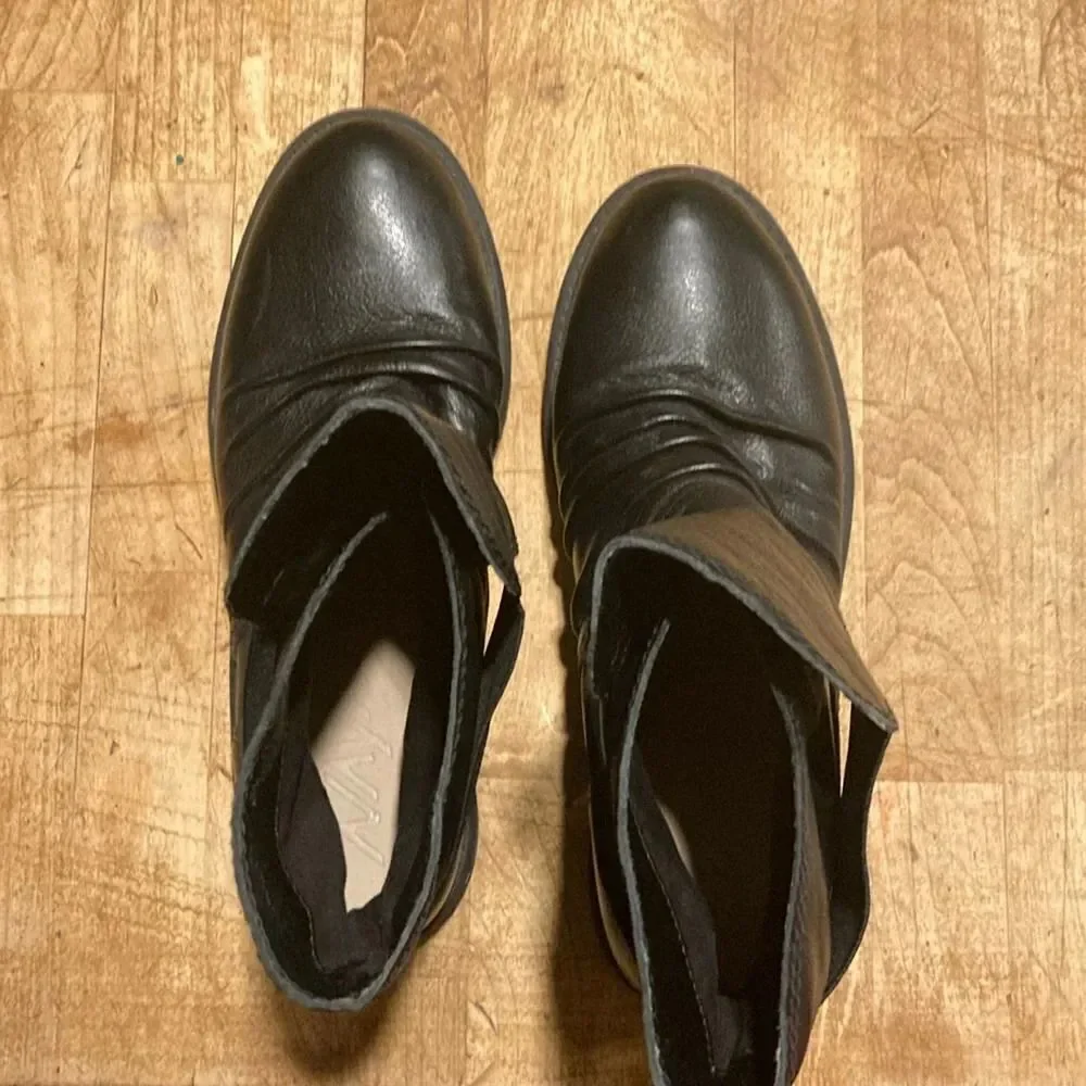 Naya Leather Ankle Boots